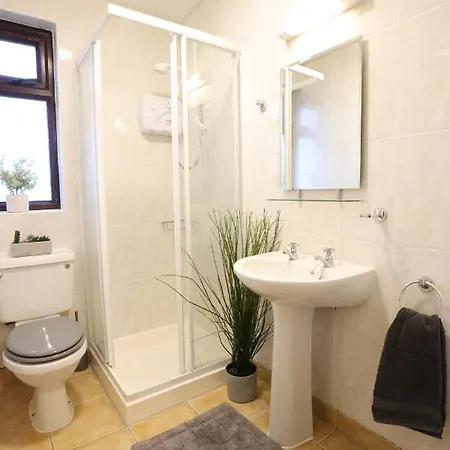 Bright 3Bed Sleeps 9 With Secret Garden 5Min Walk To Town Villa Sligo Exterior photo