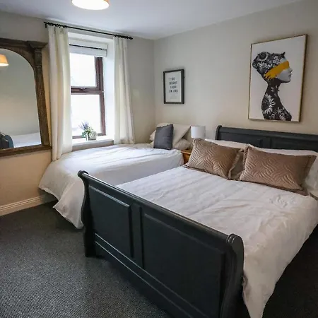 Bright 3Bed Sleeps 9 With Secret Garden 5Min Walk To Town Villa Sligo Exterior photo