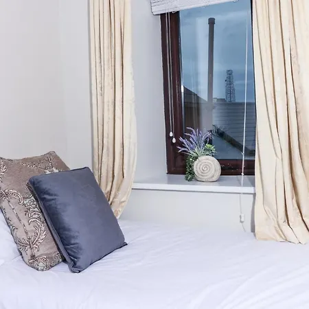 Bright 3Bed Sleeps 9 With Secret Garden 5Min Walk To Town Villa Sligo Exterior photo